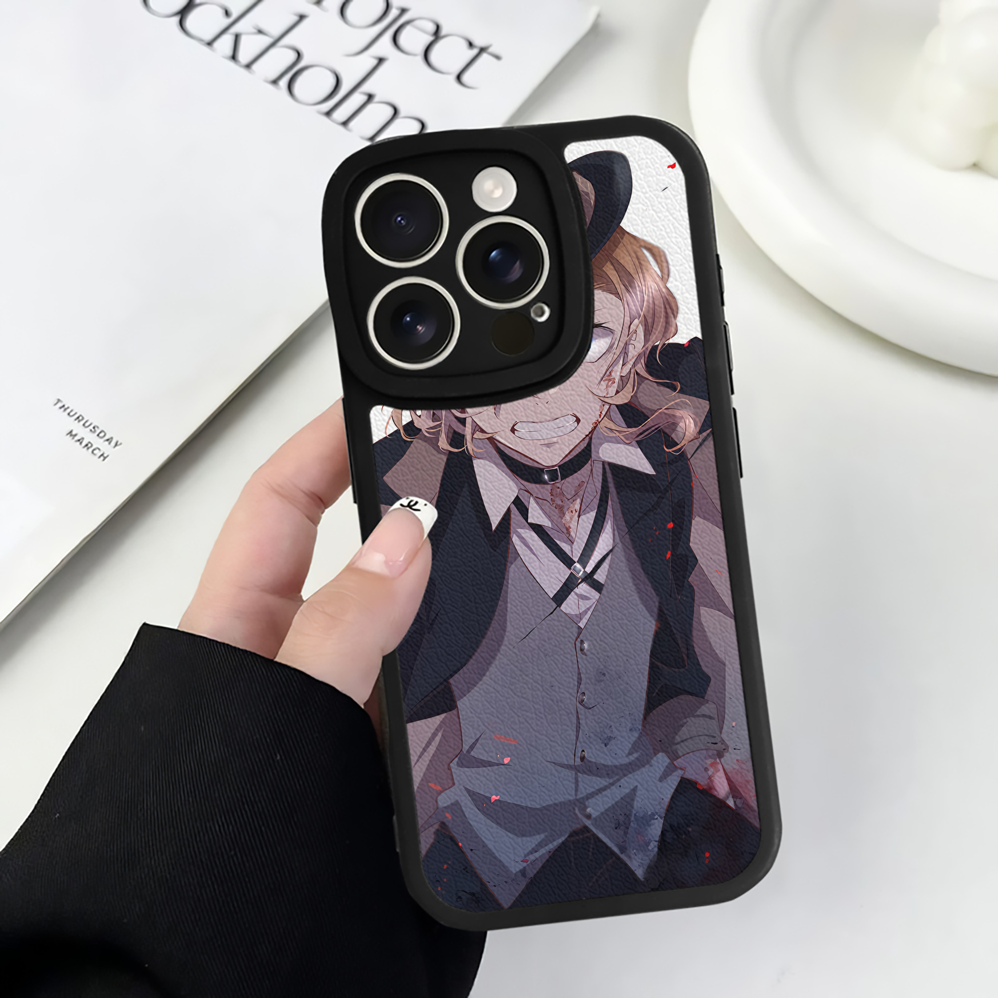 （画像用） 文豪ストレイドッグス Bungo Stray Dogs 【iPhone 16シリーズ対応】シリコンスマホケース（レザー調） 材質：シリコン